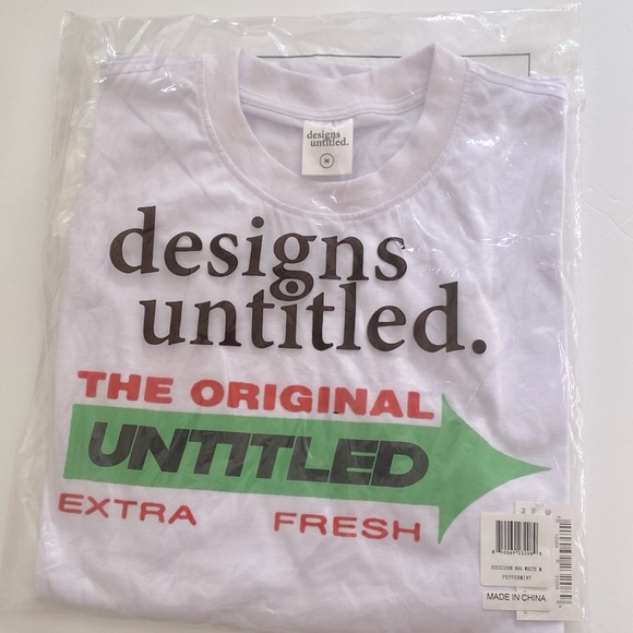 Designs Untitled The Original Untitled Extra Fresh Print tee, Size M, NWT - Picture 2 of 5